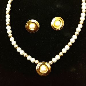 Carlton Ridge Sutton Hoo faux pearl Set of Earrings and Necklace in gold tone.